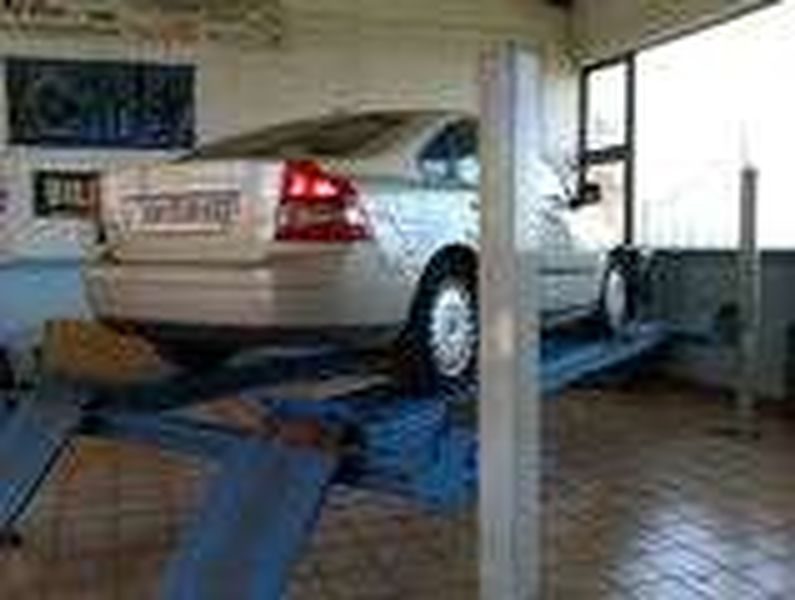 Autooptika Roby, geometrija kotača, špur